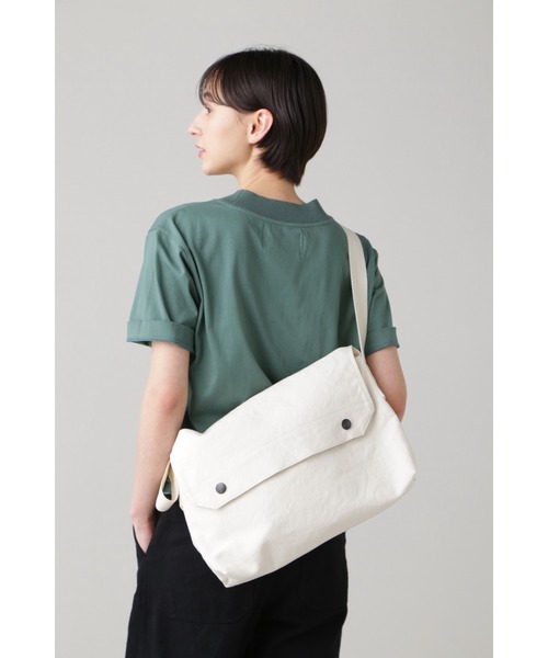 MHL.(エムエイチエル)の「COTTON CANVAS(オンラインストア限定)(ショルダーバッグ・レディース・ホワイト系その他2/ブラック・FREE)」の11枚目の写真