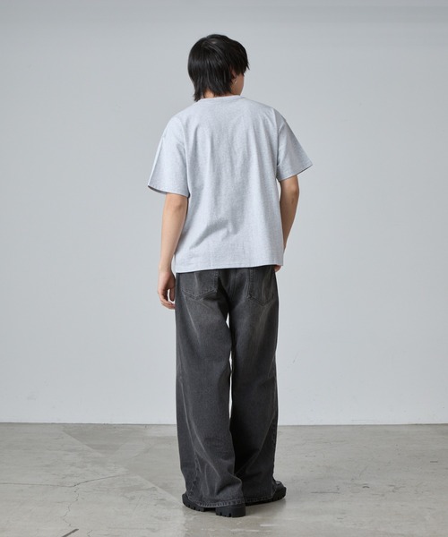 COLONY 2139(コロニートゥーワンスリーナイン)の「サイドプリントTシャツ(Tシャツ/カットソー・レディース・ネイビー/グレー/オフホワイト・FREE)」の7枚目の写真