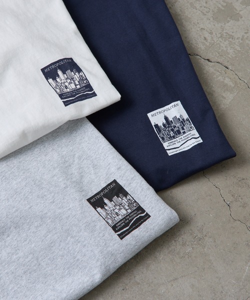 COLONY 2139(コロニートゥーワンスリーナイン)の「サイドプリントTシャツ(Tシャツ/カットソー・レディース・ネイビー/グレー/オフホワイト・FREE)」の4枚目の写真