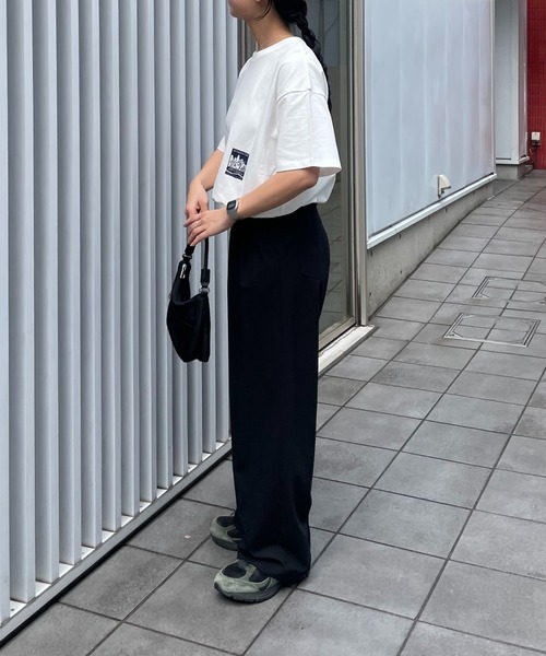 COLONY 2139(コロニートゥーワンスリーナイン)の「サイドプリントTシャツ(Tシャツ/カットソー・レディース・ネイビー/グレー/オフホワイト・FREE)」の16枚目の写真