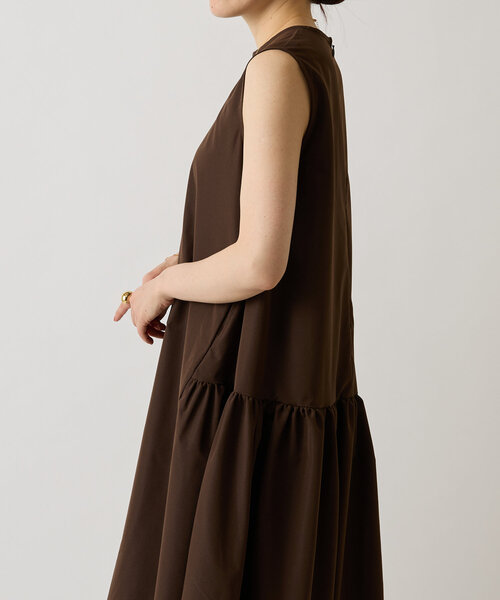 LIVETART（リヴェタート）の「ローギャザーワンピ（ワンピース・レディース・ブラック/ダークブラウン・FREE）」の16枚目の写真