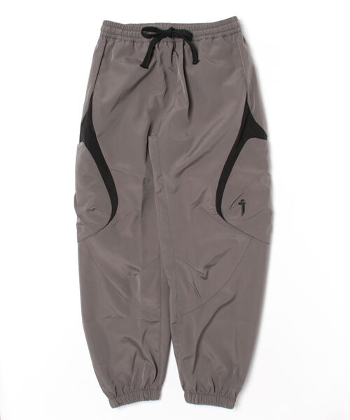 WESTSEA(ウエストシー)の「吉業重工 切替 ナナメポケット カーゴパンツ(カーゴパンツ・メンズ・グレー/ブラック・M/L/XL)」の8枚目の写真
