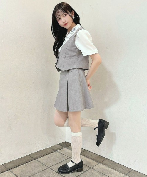 F i.n.t（フィント）の「ディープネックベストセットアップ/ fint　フィント（セットアップ・レディース・モーブ系/グレー・FREE）」の22枚目の写真