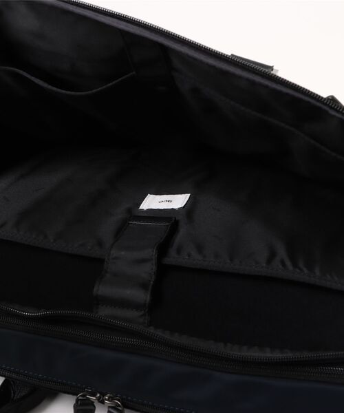 ace.(エース)の「ビジネスバッグ ヴアシリアス B4サイズ収納 14inchPC収納 17752(ビジネスバッグ・メンズ・ブラック×ブラック/ネイビー系・FREE)」の6枚目の写真