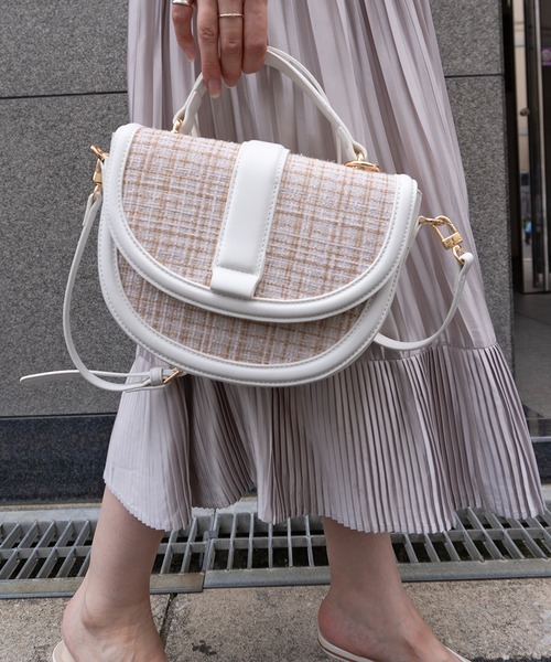 our やわらかフィットショルダーバッグ　シルバー フルラ FURLA バッグ （シルバー） -ファッション通販 FASHION