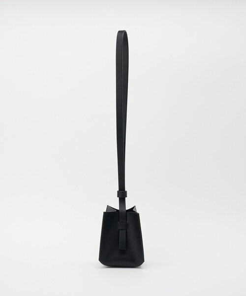 LIVETART（リヴェタート）の「《ARRHE STUDIO》キューブショルダーバッグ（ショルダーバッグ・レディース・ブラック・FREE）」の13枚目の写真