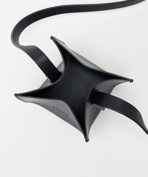 LIVETART（リヴェタート）の「《ARRHE STUDIO》キューブショルダーバッグ（ショルダーバッグ・レディース・ブラック・FREE）」の10枚目の写真