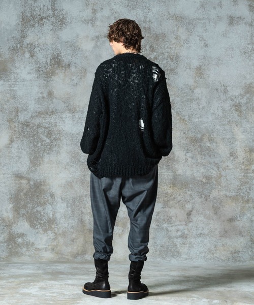 glamb(グラム)の「Damage Pullover Knit / ダメージプルオーバーニット(ニット/セーター・メンズ・ブラック/カーキ/レッド・S/M/L)」の9枚目の写真