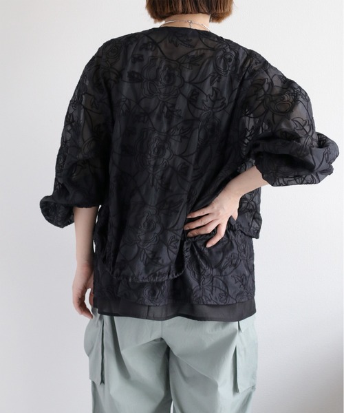 cepo（セポ）の「〈セットアップ対応〉フラワーシアーホックシャツブラウス（シャツ/ブラウス・レディース・オフホワイト/ブラック・M）」の10枚目の写真