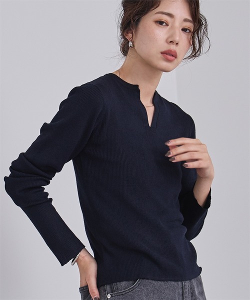 UR'S(ユアーズ)の「チクチクしないウールブレンドキーネックリブニット(ニット/セーター・レディース・ライトピンク/ホワイト/ネイビー/チャコール/ライトベージュ・L/M/XL/S)」の19枚目の写真