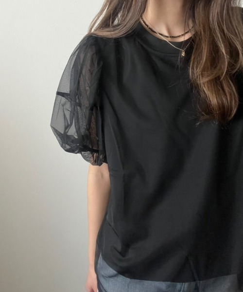 deux amour(ドゥーザムール)の「袖チュールトップス(Tシャツ/カットソー・レディース・ホワイト/ブラック・M~L)」の1枚目の写真
