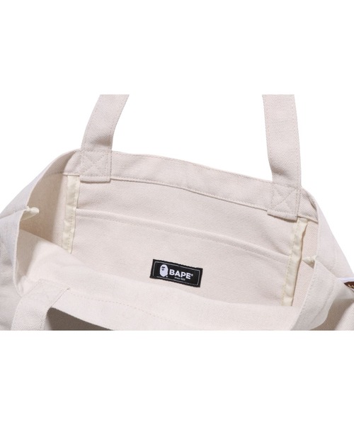 A BATHING APE(アベイシングエイプ)の「BAPE.COM TOTE BAG BAPEC(トートバッグ・メンズ・ブラック/アイボリー・FREE)」の3枚目の写真
