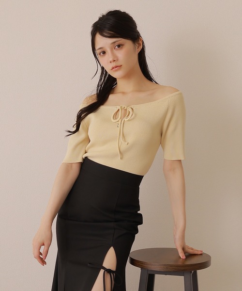 M DOLLY(エムドリー)の「*M DOLLY original* front drop hall ribbon tops/フロントドロップホールリボントップス(ニット/セーター・レディース・アイボリー/ブラック/モカ・FREE)」の7枚目の写真