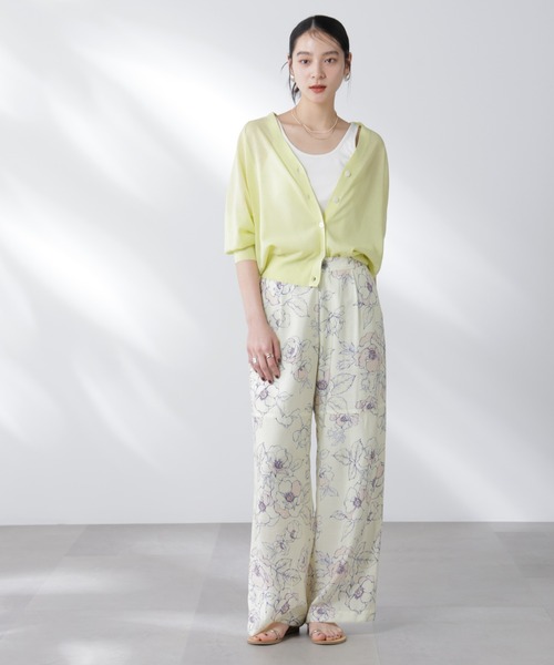 NANO universe（ナノユニバース）の「コットンスパークシアーVネックカーディガン（ニット/セーター・レディース・ブラック/ホワイト/イエロー・FREE）」の17枚目の写真