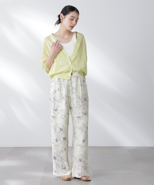 NANO universe（ナノユニバース）の「コットンスパークシアーVネックカーディガン（ニット/セーター・レディース・ブラック/ホワイト/イエロー・FREE）」の18枚目の写真