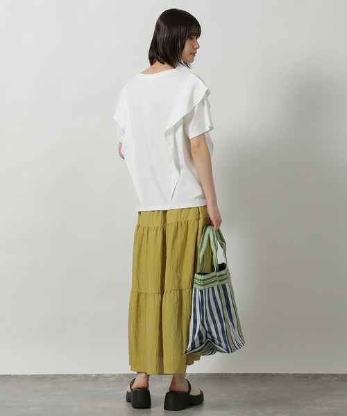 LAKOLE(ラコレ)の「ラッフルTEE / 499837(Tシャツ/カットソー・レディース・オフホワイト/ブルー/ブラック・FREE)」の6枚目の写真