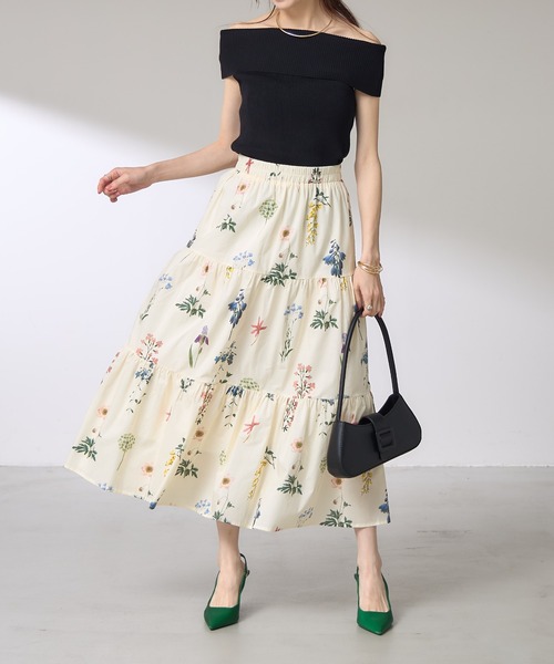 &. NOSTALGIA(アンドドットノスタルジア)の「【ZOZO限定】フラワープリントティアードスカート(スカート・レディース・ブラック/アイボリー・M)」の14枚目の写真