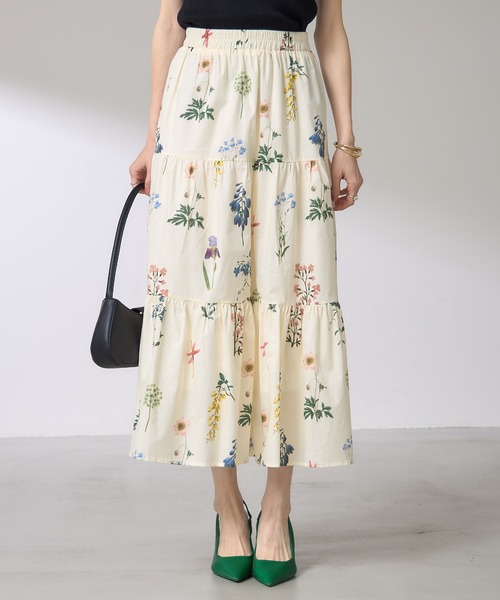 &. NOSTALGIA(アンドドットノスタルジア)の「【ZOZO限定】フラワープリントティアードスカート(スカート・レディース・ブラック/アイボリー・M)」の16枚目の写真