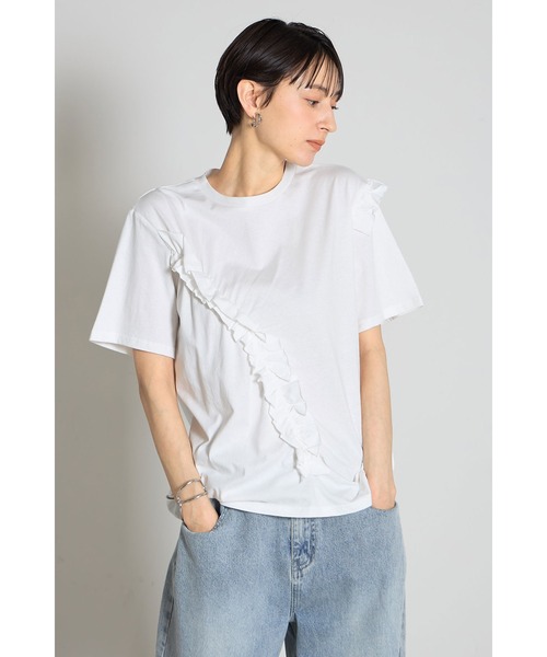 &. NOSTALGIA（アンドドットノスタルジア）の「アシメトリーフリルTシャツ（Tシャツ/カットソー・レディース・ブラック/オフホワイト・M）」の5枚目の写真