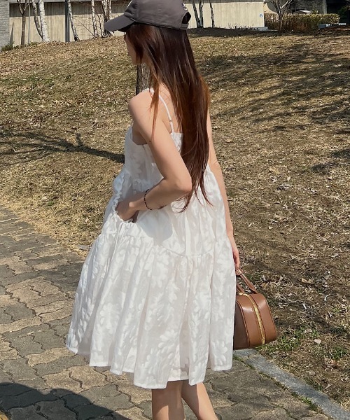 FREE STYLISTS(フリー スタイリスト)の「YUGA_YGMC Jacquard camisole dress(ワンピース・レディース・ブラック/ホワイト/ベビーピンク・FREE)」の13枚目の写真