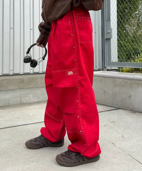 SOUNDSGOOOOD（サウンズグッド）の「【SOUNDS GOOOD】ダブルニースタッズパラシュートパンツ（カーゴパンツ・レディース・ブラック/ブラウン/レッド・ONE SIZE）」の20枚目の写真