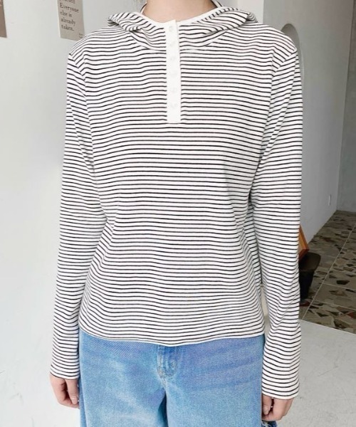 moment+(モーメントプラス)の「ヘンリーネックボーダーフーディー(Tシャツ/カットソー・レディース・オートミール/ネイビー/ブラック/チャコールグレー/オフホワイト・M)」の19枚目の写真