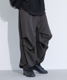 MDR（エムディアール）の「『ニータックワイドスラックス』（スラックス）」