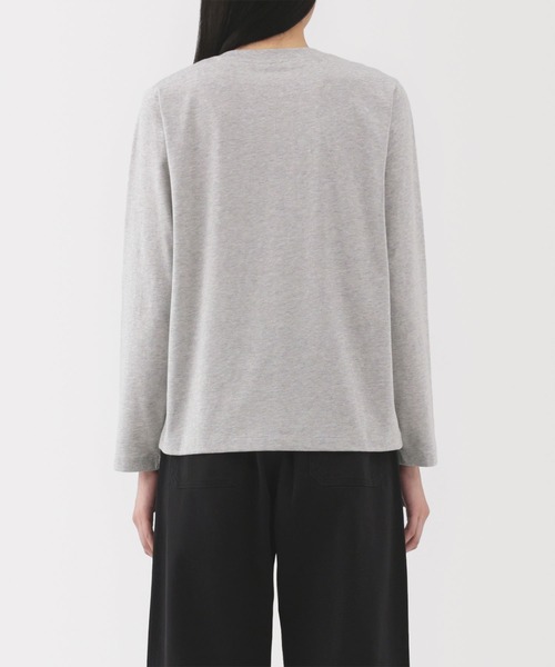 無印良品（ムジルシリョウヒン）の「婦人　天竺編みクルーネック長袖Ｔシャツ（Tシャツ/カットソー・レディース・ブラック系/ブルー系/グレー/ホワイト/ブラック/ブラウン系/グレー系・XL/L/M/S/XS/XXL）」の20枚目の写真