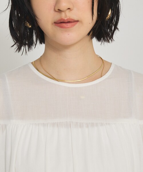 qualite（カリテ）の「【後ろ姿も美しく】ティアードチュニック/オフィスカジュアル/夏服/春服（シャツ/ブラウス・レディース・ブラック/オフホワイト/ブラウン系その他・フリー）」の11枚目の写真