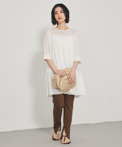 qualite（カリテ）の「【後ろ姿も美しく】ティアードチュニック/オフィスカジュアル/夏服/春服（シャツ/ブラウス・レディース・ブラック/オフホワイト/ブラウン系その他・フリー）」の14枚目の写真