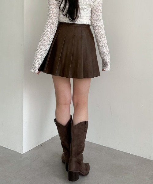 archives（アルシーヴ）の「【ＳＥＴＵＰ対応】フェイクレザープリーツミニスカート（スカート・レディース・ブラウン/ブラック・SMALL/MEDIUM）」の6枚目の写真