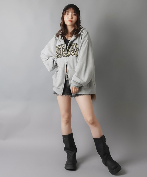 SPINNS（スピンズ）の「レオパロゴがGALくて可愛い☆Wジップビッグ