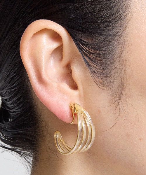 The Rule(ザルール)の「The Rule ザルール:Lattice earring 4重フープイヤリング(イヤリング・レディース・ホワイト/グリーン・FREE)」の2枚目の写真