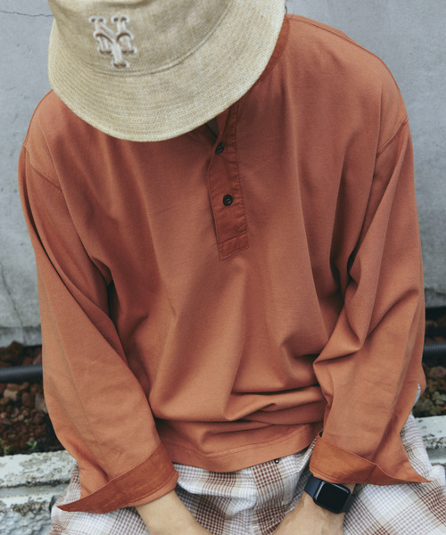 JOURNAL STANDARD relume(ジャーナルスタンダード レリューム)の「ガーメントダイ スリーピング ヘンリーネック Tシャツ(Tシャツ/カットソー・メンズ・キャメル/ホワイト/ブラックミックス・LARGE/MEDIUM)」の21枚目の写真