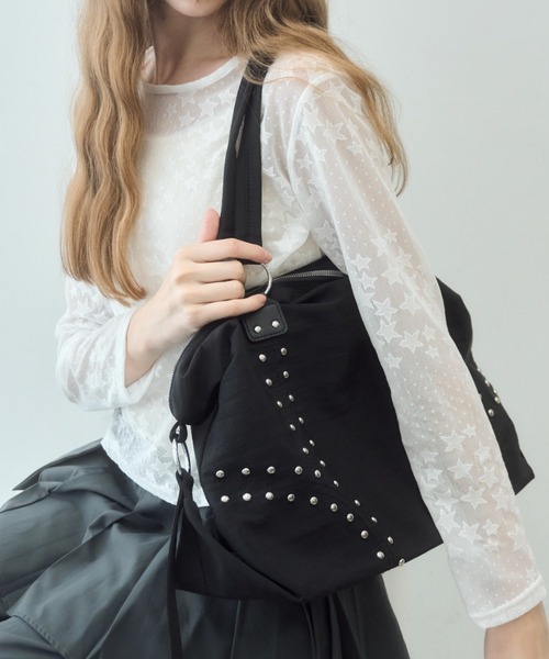 Birthday room（バースデイルーム）の「【1泊2日対応】スタッズ付きトートBAG/studded tote bag（トートバッグ・レディース・アイボリー/ブラック・FREE）」の11枚目の写真