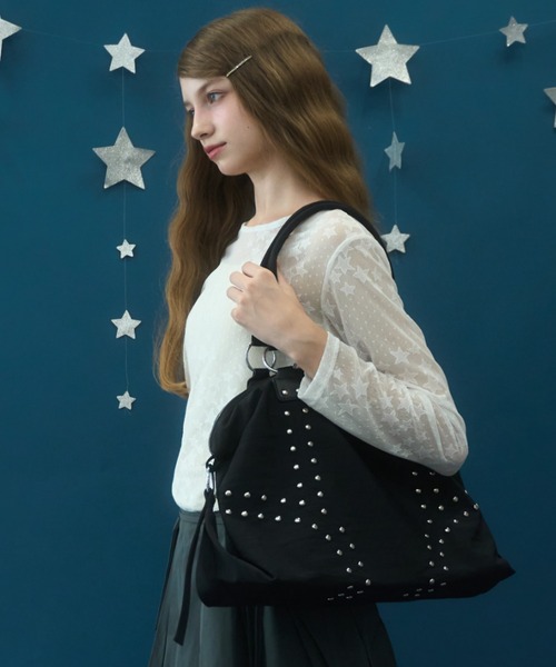 Birthday room（バースデイルーム）の「【1泊2日対応】スタッズ付きトートBAG/studded tote bag（トートバッグ・レディース・アイボリー/ブラック・FREE）」の16枚目の写真