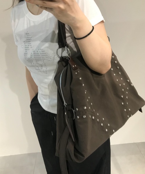 Birthday room（バースデイルーム）の「【1泊2日対応】スタッズ付きトートBAG/studded tote bag（トートバッグ・レディース・アイボリー/ブラック/チョコ・FREE）」の21枚目の写真