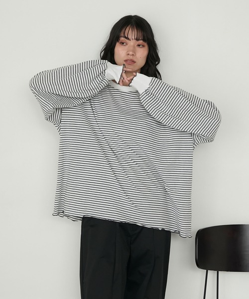 forksy.(フォルクシー)の「【forksy.】メローボリューム袖オーバーサイズボーダー長袖Tシャツ(Tシャツ/カットソー・レディース・グレー系/グリーン系/ブラウン系/ブラック系・FREE)」の9枚目の写真