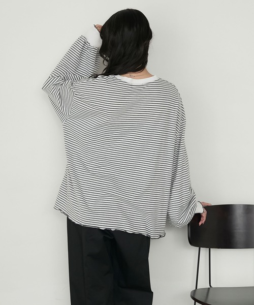 forksy.(フォルクシー)の「【forksy.】メローボリューム袖オーバーサイズボーダー長袖Tシャツ(Tシャツ/カットソー・レディース・グレー系/グリーン系/ブラウン系/ブラック系・FREE)」の12枚目の写真
