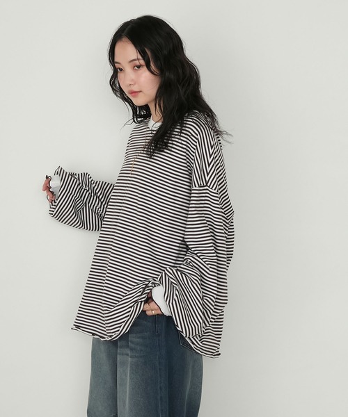 forksy.(フォルクシー)の「【forksy.】メローボリューム袖オーバーサイズボーダー長袖Tシャツ(Tシャツ/カットソー・レディース・グレー系/グリーン系/ブラウン系/ブラック系・FREE)」の19枚目の写真