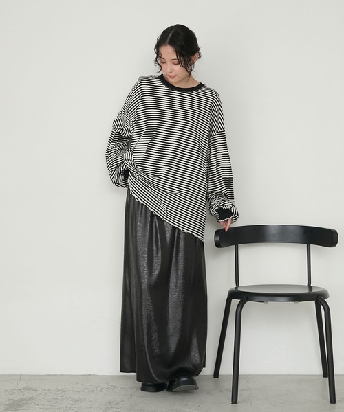 forksy.(フォルクシー)の「【forksy.】メローボリューム袖オーバーサイズボーダー長袖Tシャツ(Tシャツ/カットソー・レディース・グレー系/グリーン系/ブラウン系/ブラック系・FREE)」の5枚目の写真