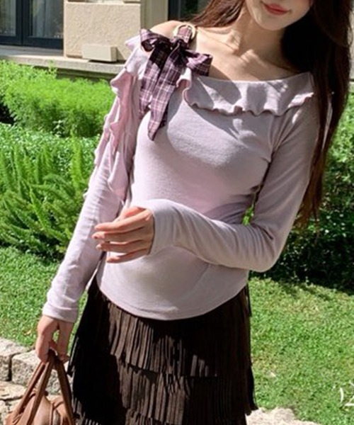 Lace Ladies(レースレディース)の「チェック柄 ストラップ リボン付き フリル トップス(Tシャツ/カットソー・レディース・アイボリー/ベージュ/パープル・FREE/S)」の9枚目の写真