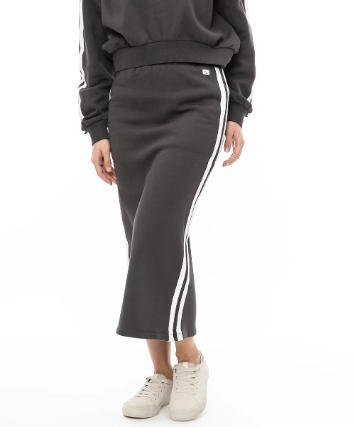 BILLABONG(ビラボン)の「【BILLABONG/ビラボン】24AW SIDE LINE SWEAT SKIR/スリットスウェットスカート(スカート・レディース・グリーン/スミクロ/レッドパープル・MEDIUM/LARGE)」の7枚目の写真