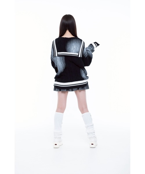 TRAVAS TOKYO(トラバス トウキョウ)の「『TRAVAS TOKYO/トラバス トーキョー』顔料加工セーラーカラーケーブルニット(ニット/セーター・レディース・ホワイト/ブラック・FREE)」の8枚目の写真