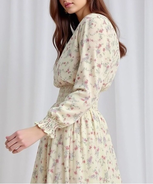 cammie（キャミー）の「フラワープリントウエストシャーリングワンピース（ワンピース・レディース・ピンク/ラベンダー/アイボリー・L/M）」の6枚目の写真