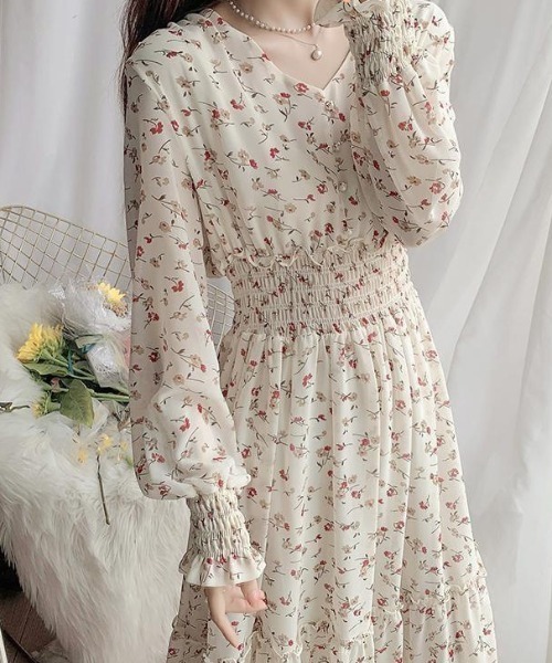 cammie（キャミー）の「フラワープリントウエストシャーリングワンピース（ワンピース・レディース・ピンク/ラベンダー/アイボリー・L/M）」の7枚目の写真