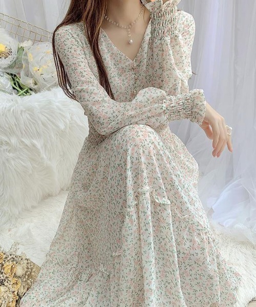 cammie（キャミー）の「フラワープリントウエストシャーリングワンピース（ワンピース・レディース・ピンク/ラベンダー/アイボリー・L/M）」の4枚目の写真