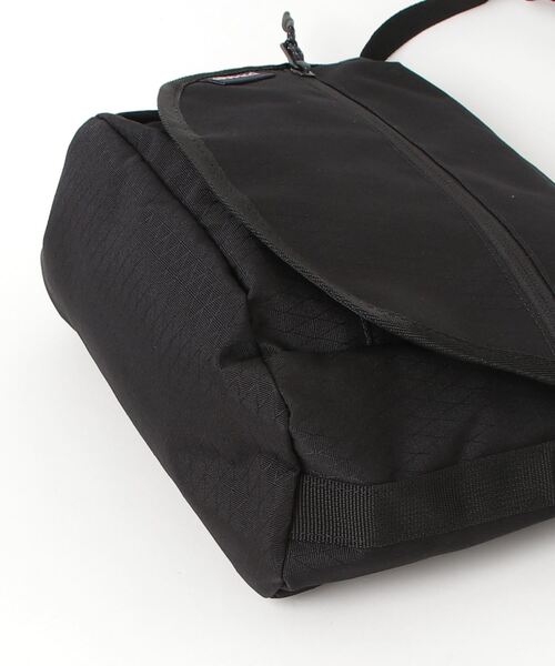 Gramicci(グラミチ)の「■GRAMICCI■MULTI SIDE BAG(ショルダーバッグ・メンズ・ブラック・FREE)」の2枚目の写真