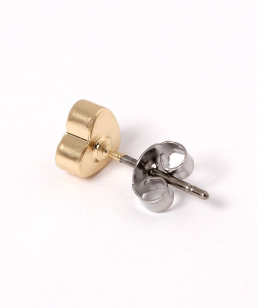 LAKOLE（ラコレ）の「センターラインハートピアス / 589098（ピアス（両耳用）・レディース・その他1/その他2/ピンク系その他・FREE）」の4枚目の写真