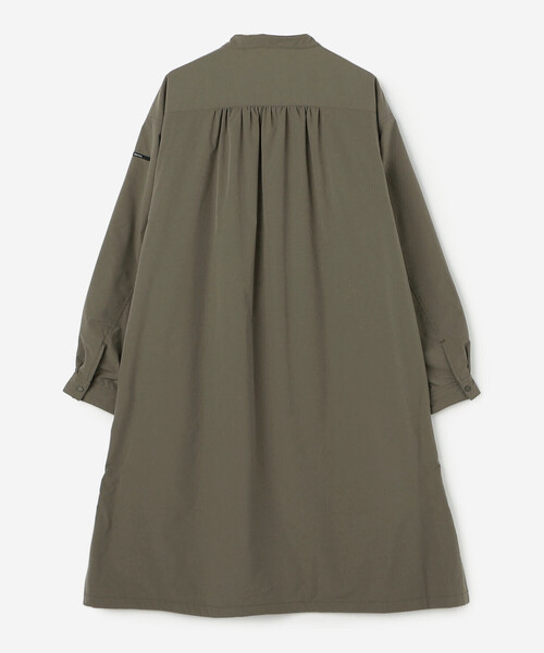 ORCIVAL（オーシバル）の「ORCIVAL | ポリタイプライター ギャザーロングライトアウター WOMEN（ワンピース・レディース・ベージュ系その他/ブラック・1）」の4枚目の写真